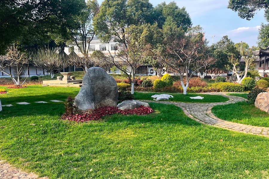 龙墅公墓景观图